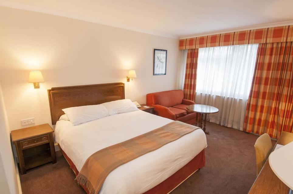 Roebuck Inn Стівенідж Екстер'єр фото